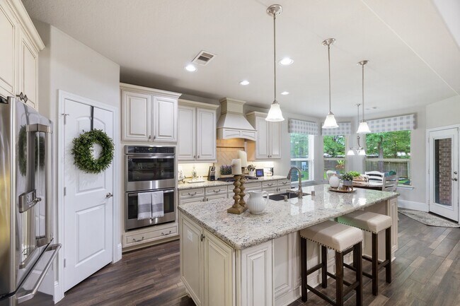 Building Photo - 19 Cohasset Pl