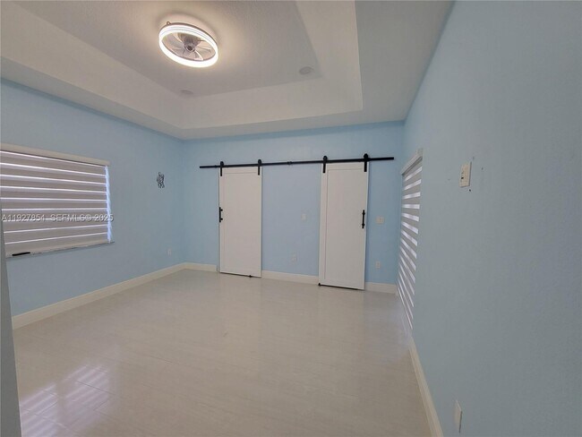 Building Photo - 29263 SW 142nd Ave