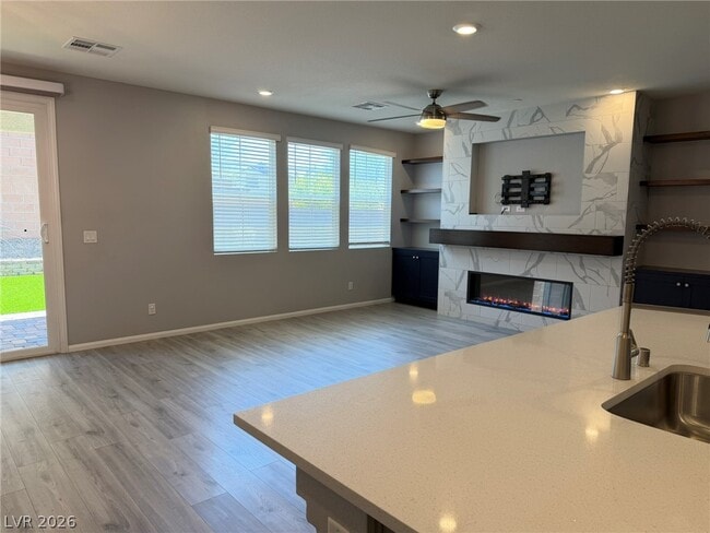 Building Photo - 3025 Gravino Ave
