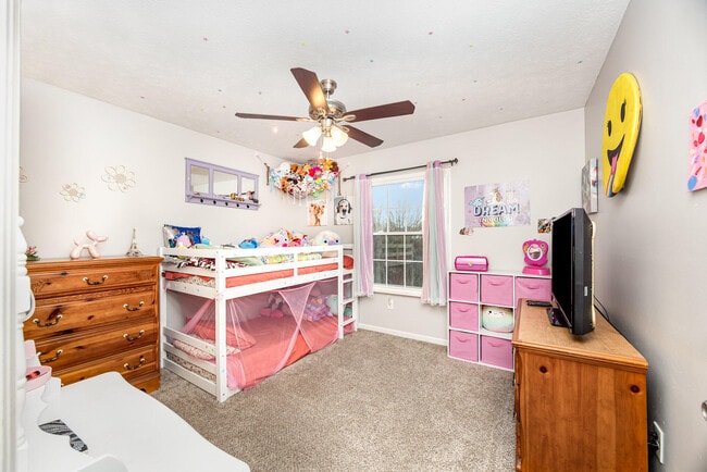 Building Photo - 3631 Mitten Dr