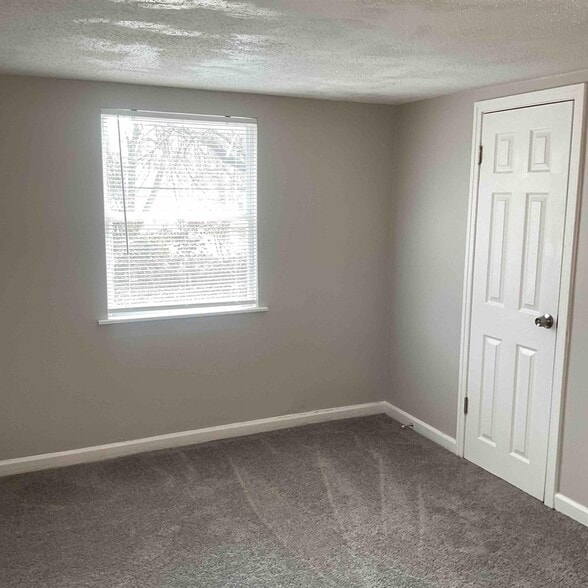 Building Photo - 7229 Virginia Ave