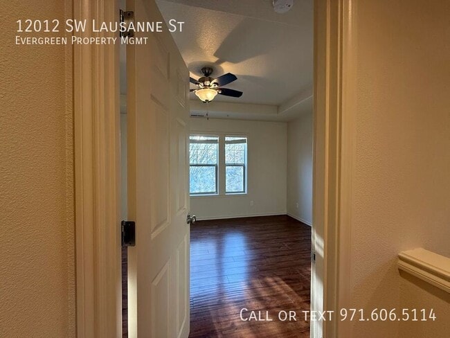 Building Photo - 12012 SW Lausanne St