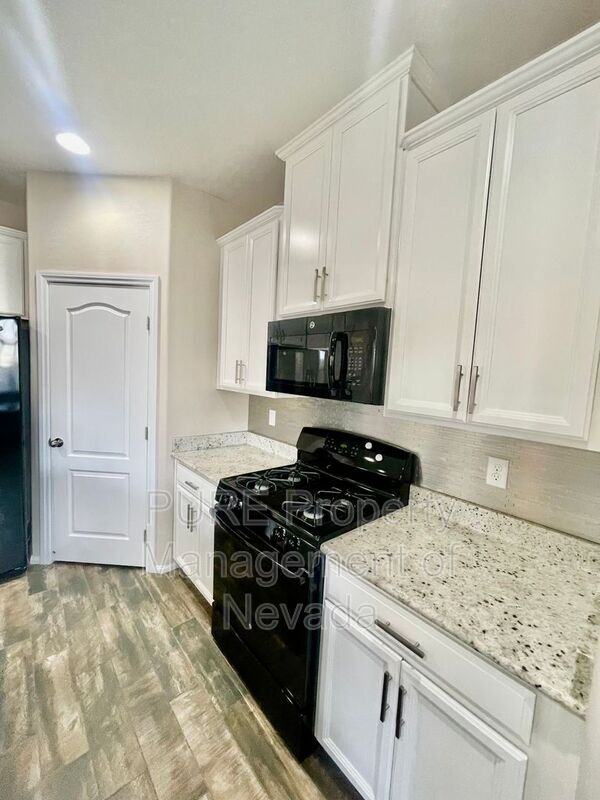 Building Photo - 7584 Eastham Bay Ave