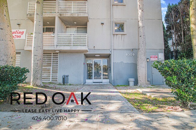 Building Photo - 8309 Cedros Ave