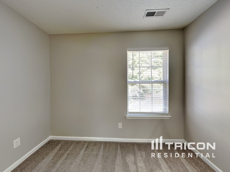 Building Photo - 198 Brantley Pl Dr