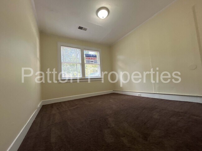 Building Photo - 1401 Kinderway &amp; 4300-4302 Wentworth - Inside CoC - R09214-07-01