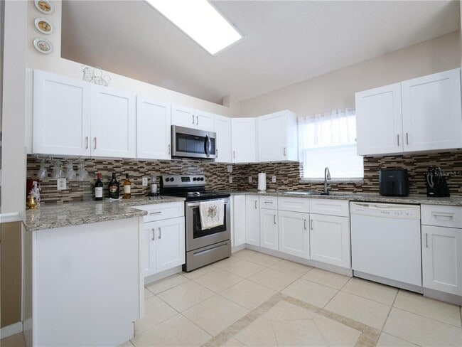 Building Photo - 4381 Creekside Blvd