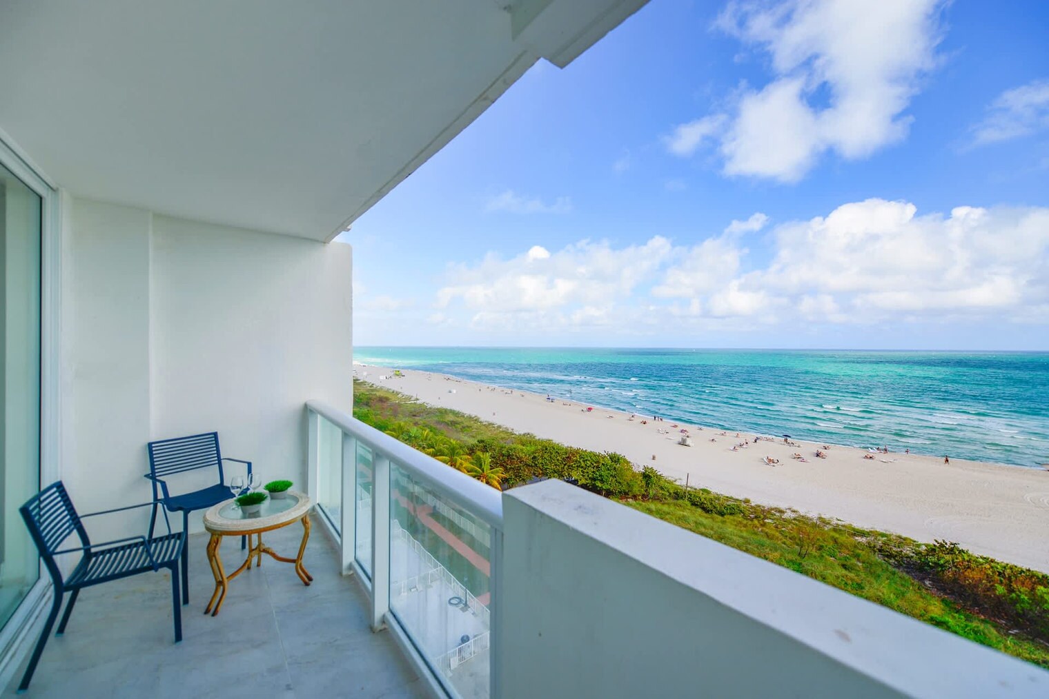 Building Photo - 5599 Collins Ave