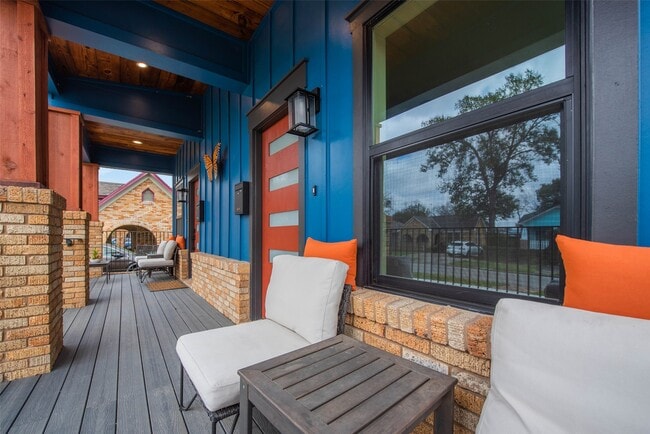 Building Photo - 1459 Munger St