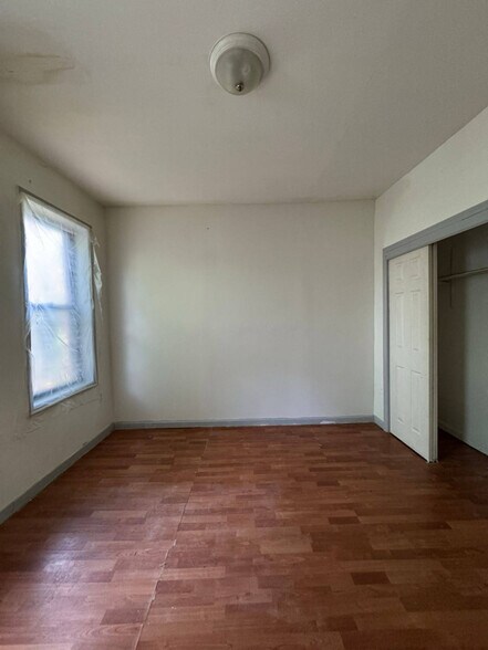 Building Photo - 47 Milford Ave