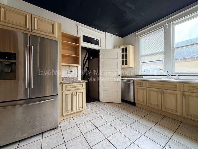 Building Photo - 1283 Harbert Ave