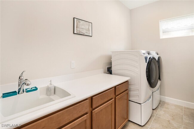 Building Photo - 8131 Lucello Ter S