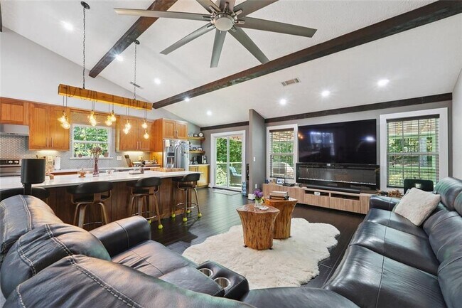 Building Photo - 3941 Pine Gorge Ct NE