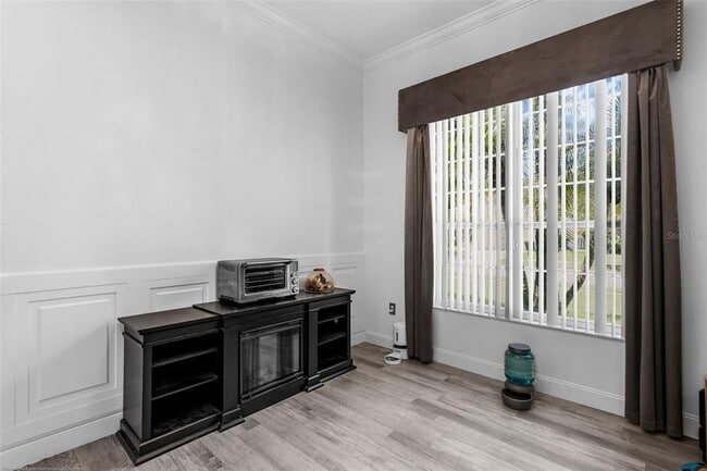 Building Photo - 2482 Huron Cir