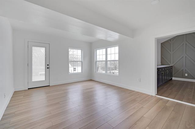 Building Photo - 3301 Yellowstone Dr