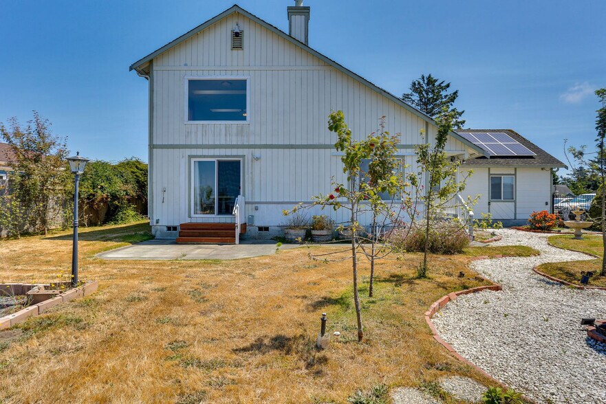 Building Photo - 5370 Bay Pointe Ct