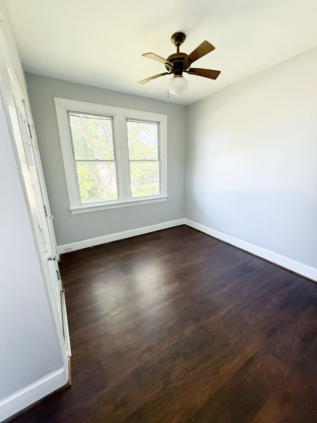 Building Photo - Updated 3 Bed South City Gem Near Parks, Dining, & Shopping!