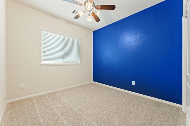 Building Photo - 21318 Cypress River Oak Dr