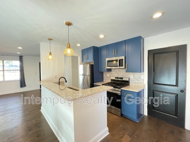 Building Photo - 2867 Joyce Ave