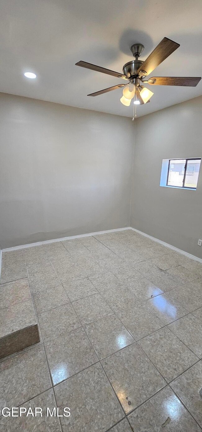 Building Photo - 8828 Kenneth St