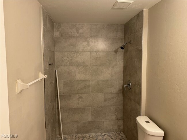 Building Photo - 1031 Jaguar Blvd