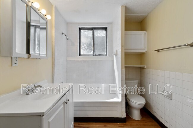 Building Photo - 14920 E 22nd Ave