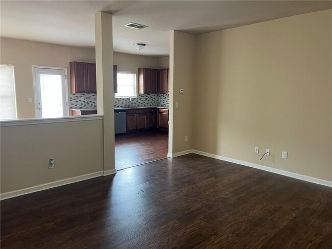Building Photo - 3220 Blue Springs Trace