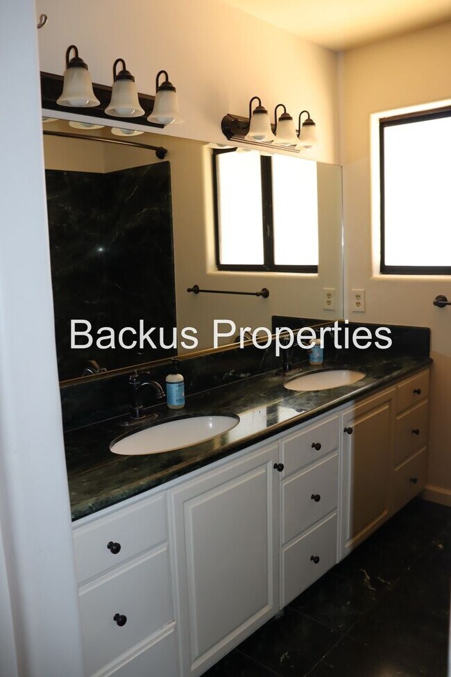 Building Photo - Wonderful four bedroom home in Hidden Hills neighborhood in Carmel Valley