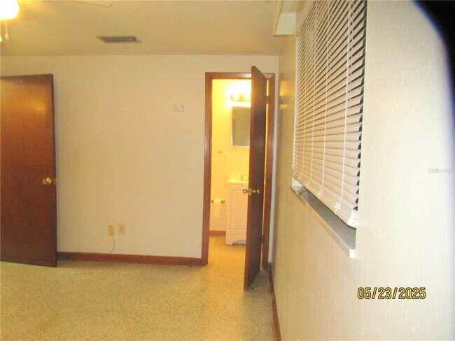 Building Photo - 7602 N Blvd