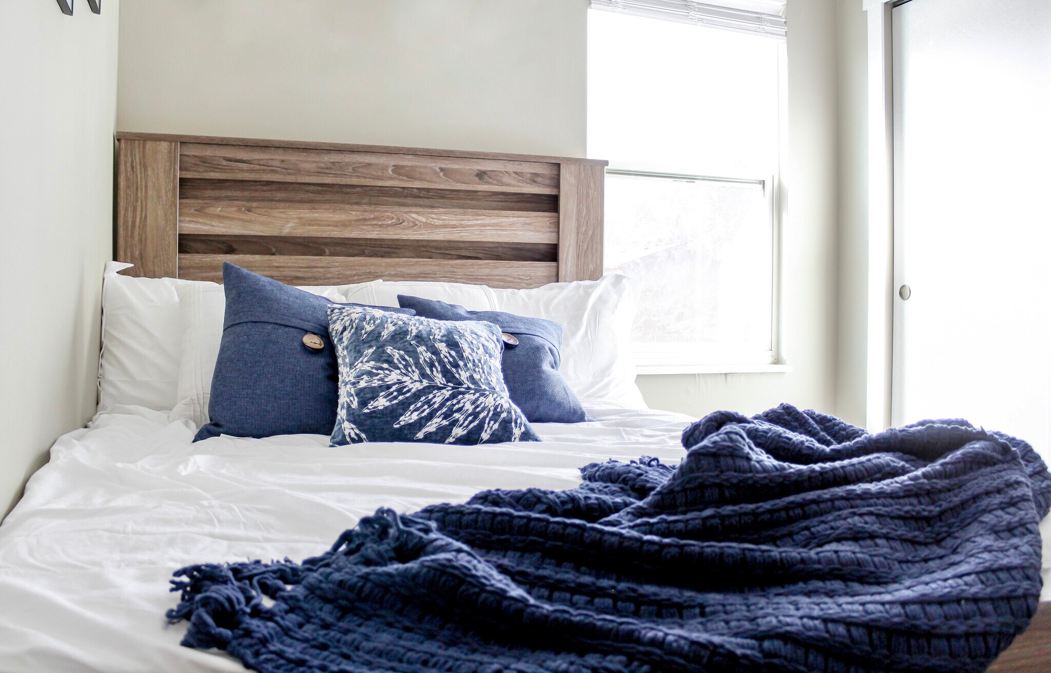 Building Photo - 1987 Palm Dr