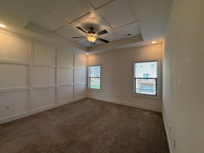 Building Photo - 3 BR/2.5BA | Newly Renovated Single Family Home | 2-Car Covered Parking | In Park Hill Schools