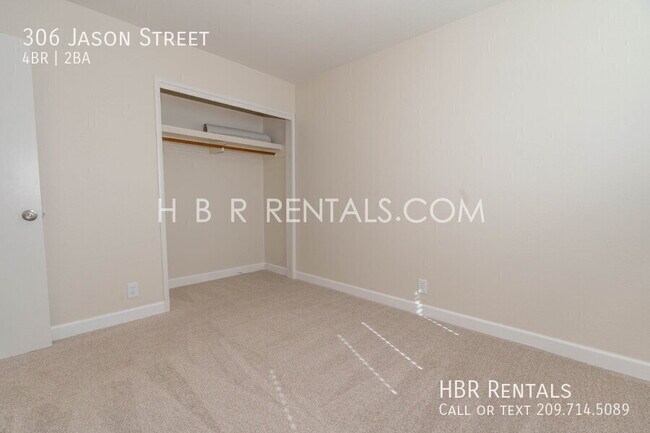 Building Photo - 306 Jason St