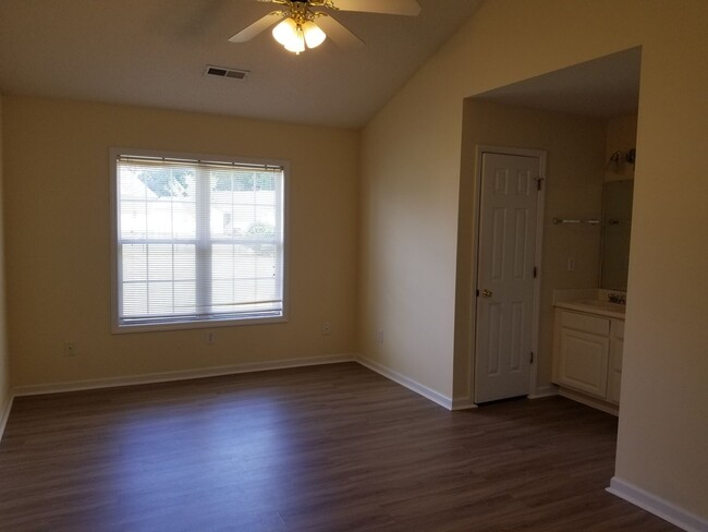 Building Photo - 3 BR/2BA | Newly Renovated Single Family Home | Large yard | In Benson NC !