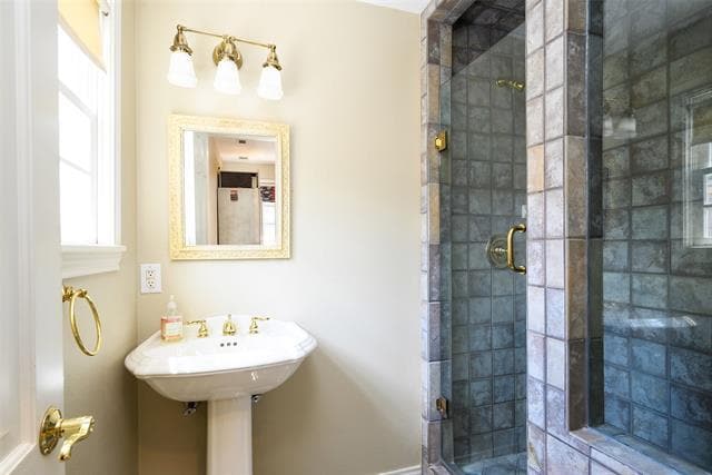 Building Photo - 4430 Cedarbrush Dr