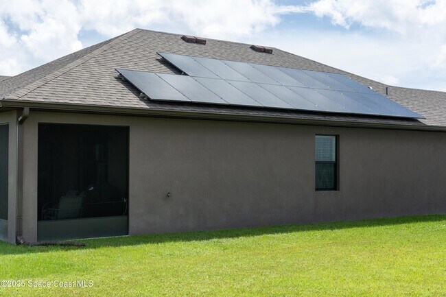 Building Photo - 843 Remington Green Dr SE