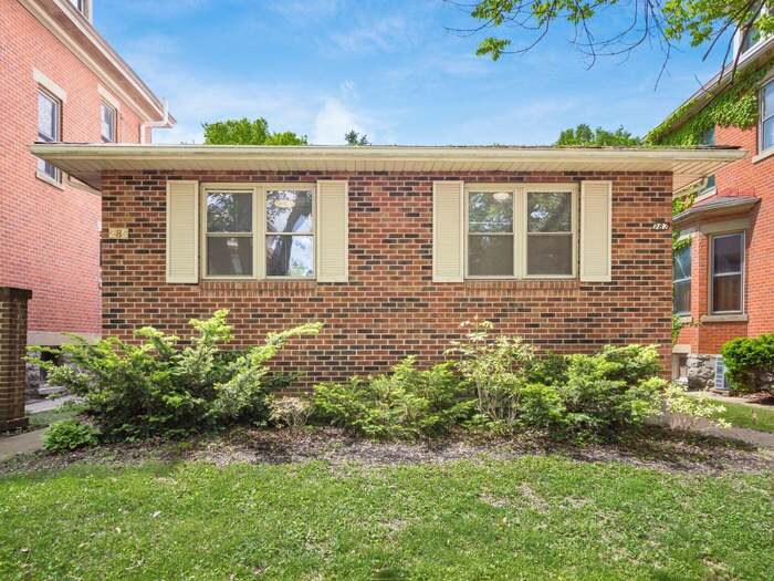 Primary Photo - 285-287-287 E Deshler Ave