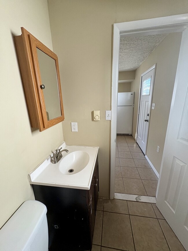 Building Photo - 150 S Sumner Ave