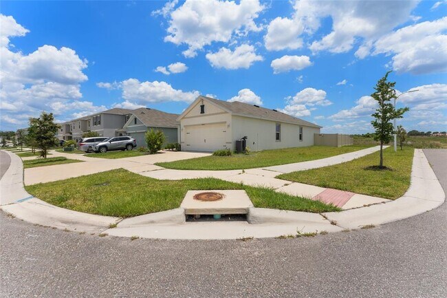 Building Photo - 17058 Oval Rum Dr