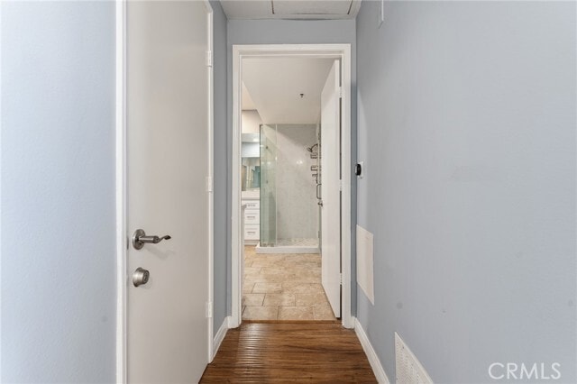 Building Photo - 5350 White Oak Ave