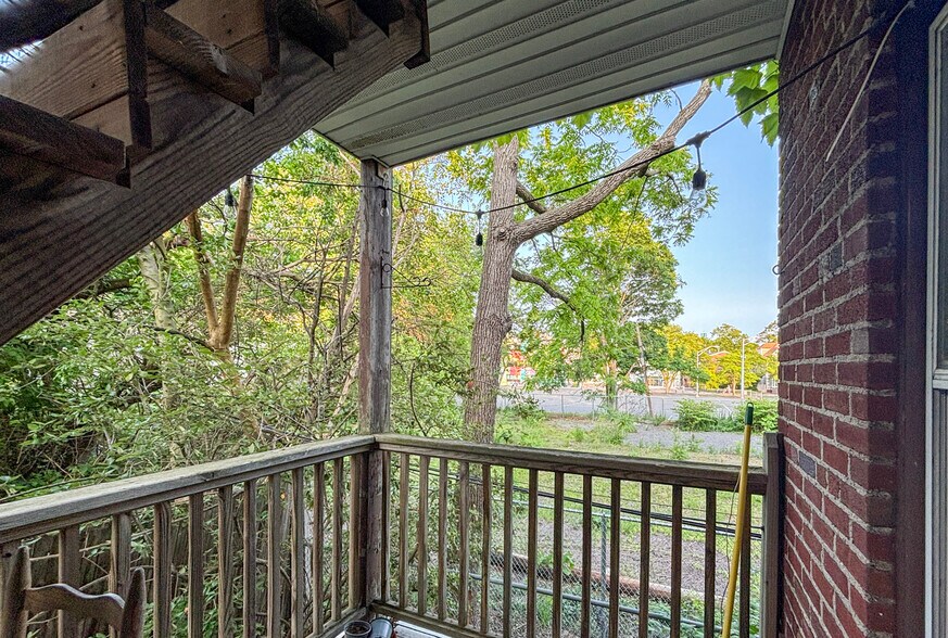 Deck - 7 Austin Park