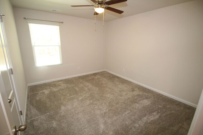 Upstairs spare bedroom #3. - 3406 Dropseed Dr