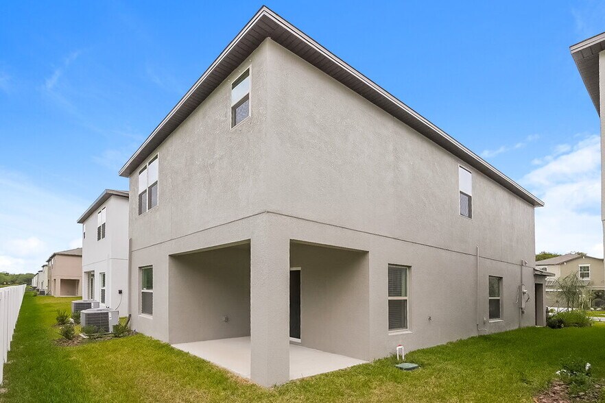 Building Photo - 7333 Spring Snowflake Ave
