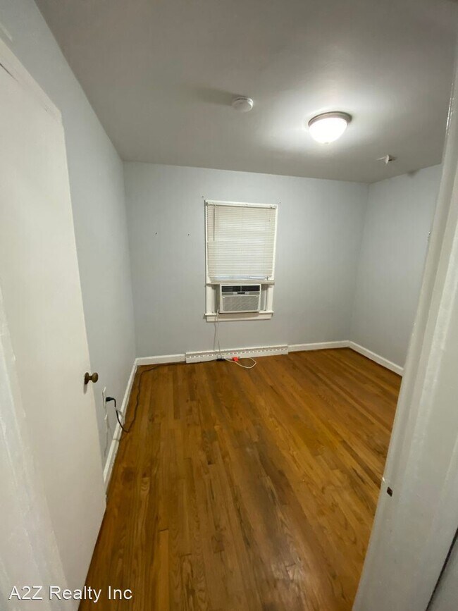Building Photo - 2 br, 1 bath House - 737 Raleigh Road