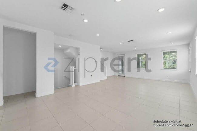 Building Photo - 34856 Awning Ter
