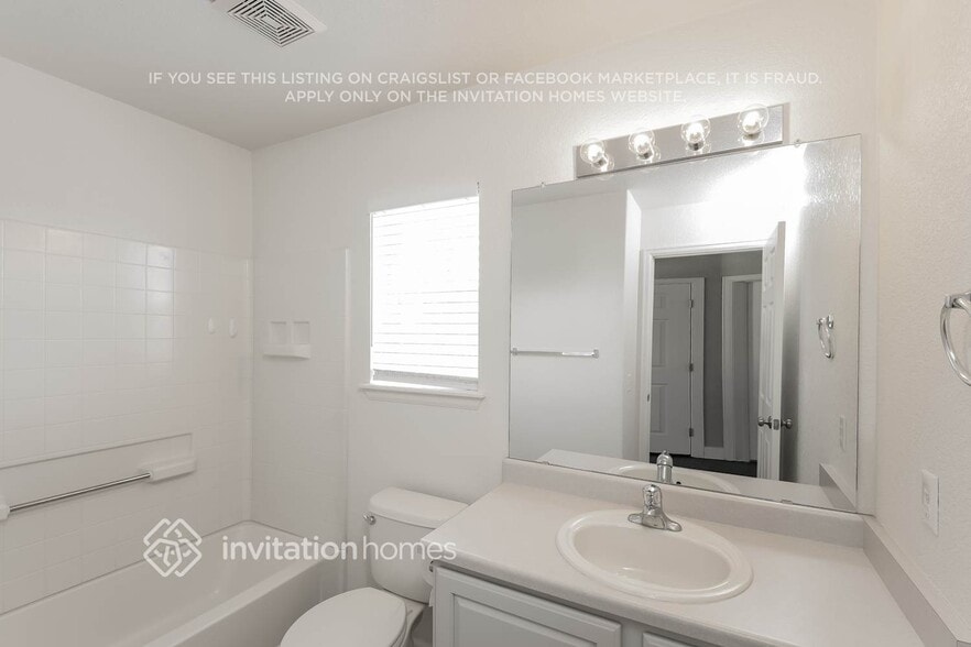 Building Photo - 4820 Flanders Way