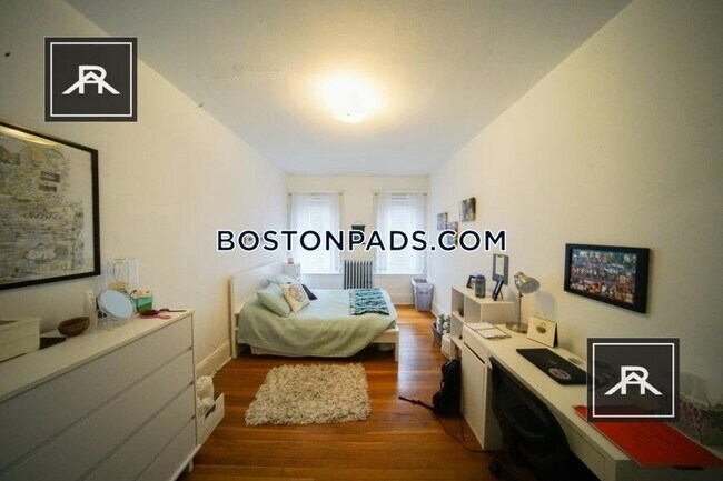 Building Photo - 2 bedroom in Brookline MA 02118