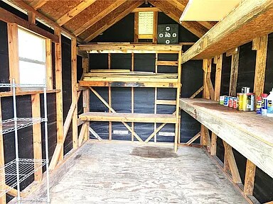 Building Photo - 711 Mockingbird St