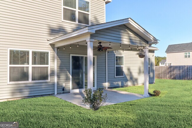 Building Photo - 120 Greenbriar Dr