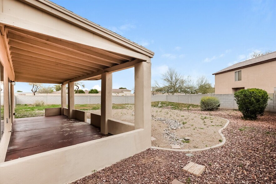 Building Photo - 10438 W Georgia Ave