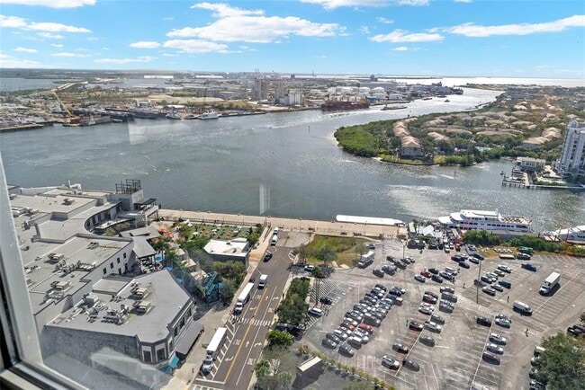 Building Photo - 449 S 12th St